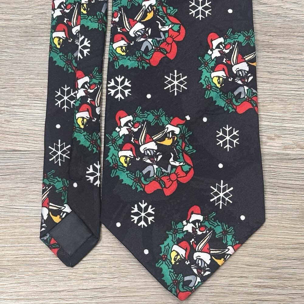 Vintage 1995 Warner Bros Looney Tunes Mania Christmas Holiday Neck Tie Nostalgic